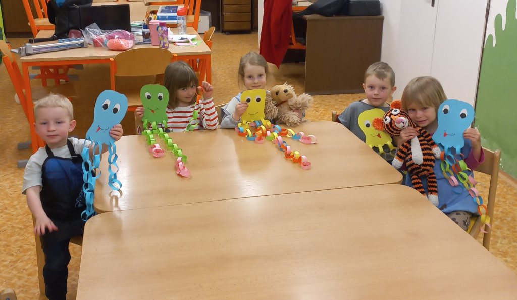 Barvínek 3 - foto II. 13.4..jpg